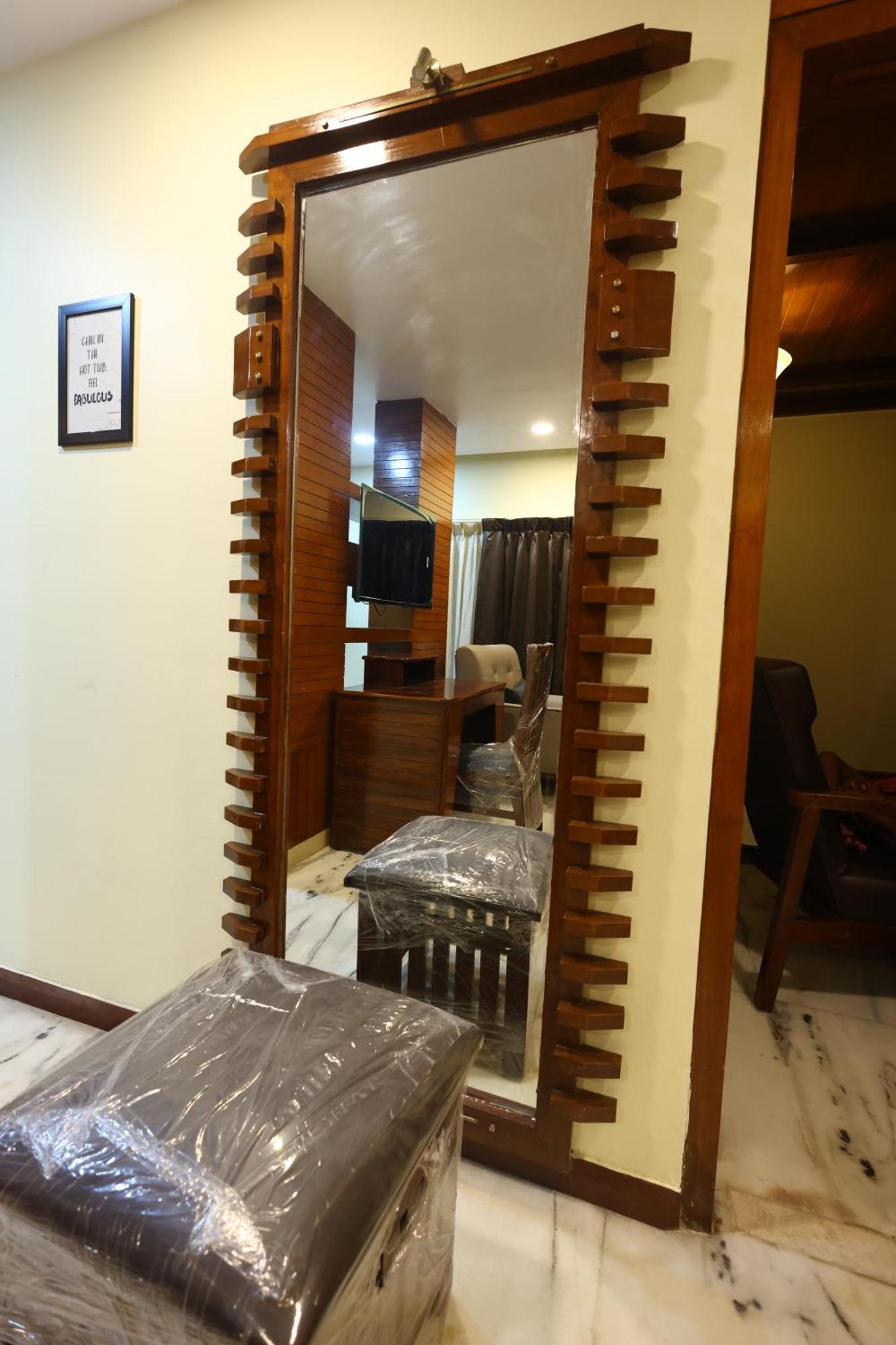 Lj Dadi'S Grand Hotel วิสาขปัตนัม ภายนอก รูปภาพ