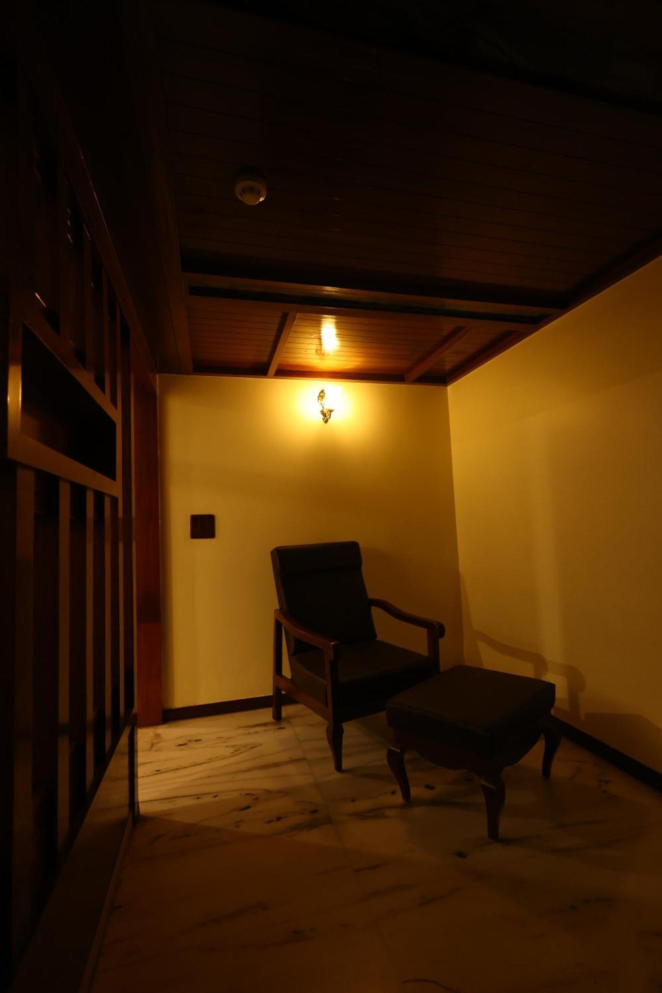 Lj Dadi'S Grand Hotel วิสาขปัตนัม ภายนอก รูปภาพ